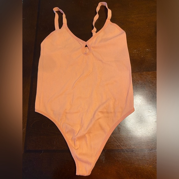 Body suit - Picture 2 of 2